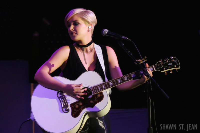 Maggie Rose opening for Martina McBride in NYC on March 9, 2017.