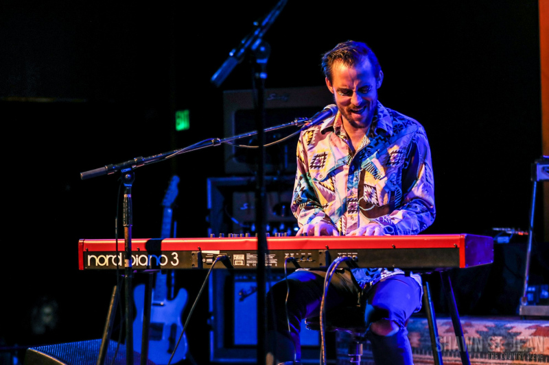 Robert Ellis opening for Jamestown Revival on The Young Man Tour in Fairfield CT on March 15, 2022. Photo by Shawn St. Jean.