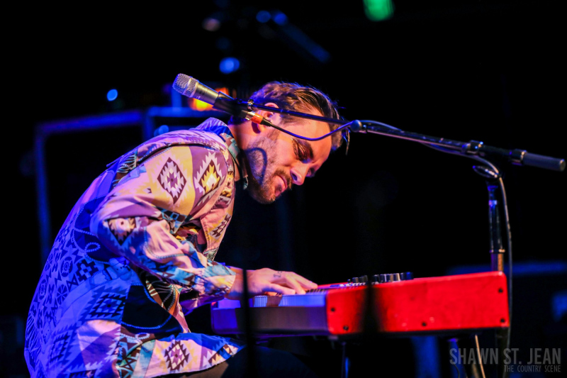 Robert Ellis opening for Jamestown Revival on The Young Man Tour in Fairfield CT on March 15, 2022. Photo by Shawn St. Jean.