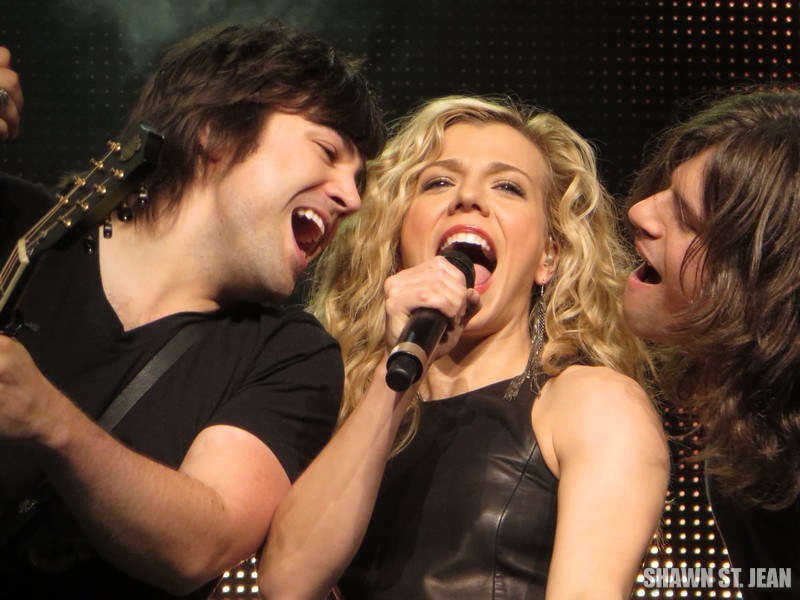 The Band Perry at the Oakdale Theatre on May 1, 2014