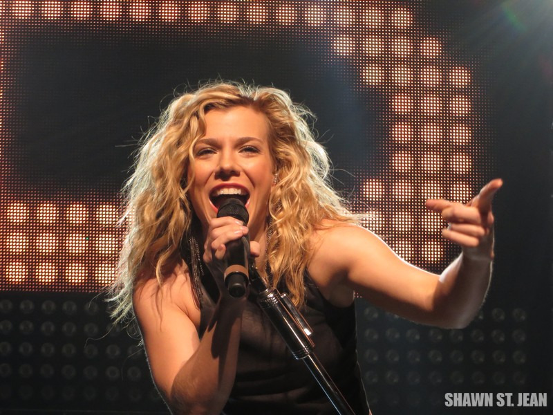 The Band Perry at the Oakdale Theatre on May 1, 2014