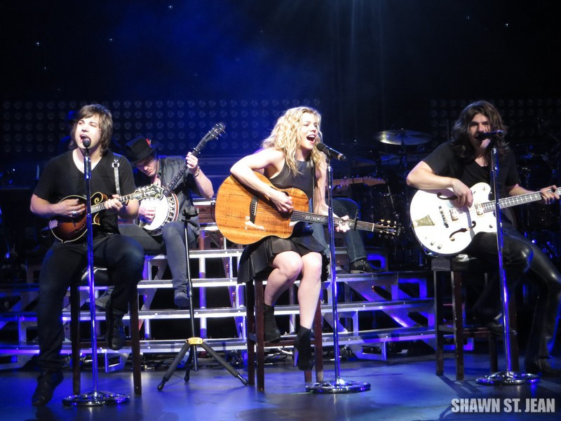 The Band Perry at the Oakdale Theatre on May 1, 2014