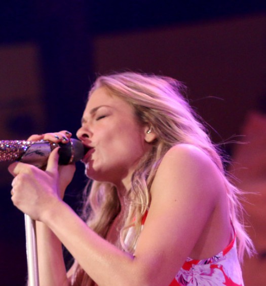 LeAnn Rimes at the Mohegan Sun Wolf Den on August 1, 2015.