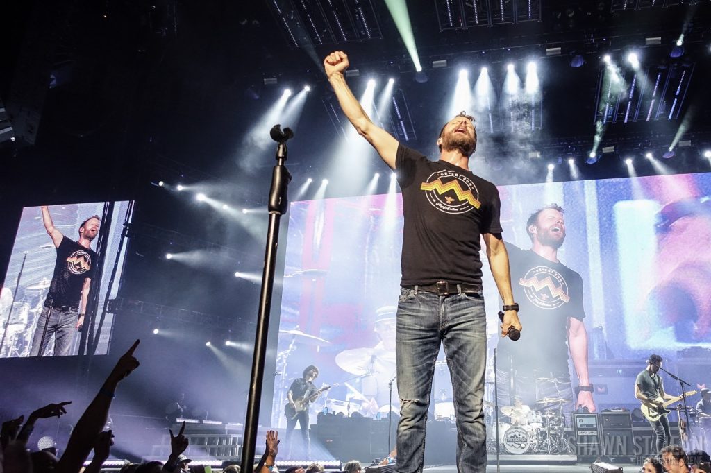 Dierks Bentley at Madison Square Garden, September 8, 2018 / Photo by Shawn St. Jean